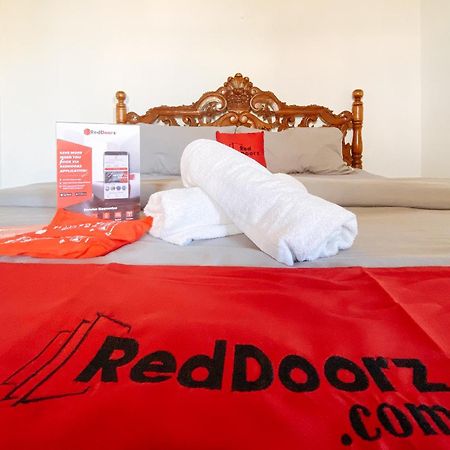 RedDoorz @ White Castle Beach Resort Iba Zambales Botolan Buitenkant foto